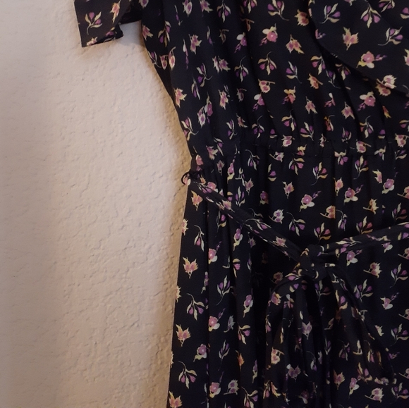 Loft Violet cold shoulder floral midi dress - Picture 10 of 12